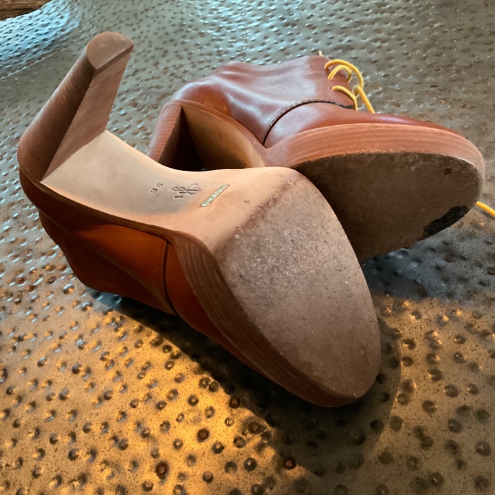 Cole Haan Stephanie Air Chukka, Woodbury - Picture 5 of 9